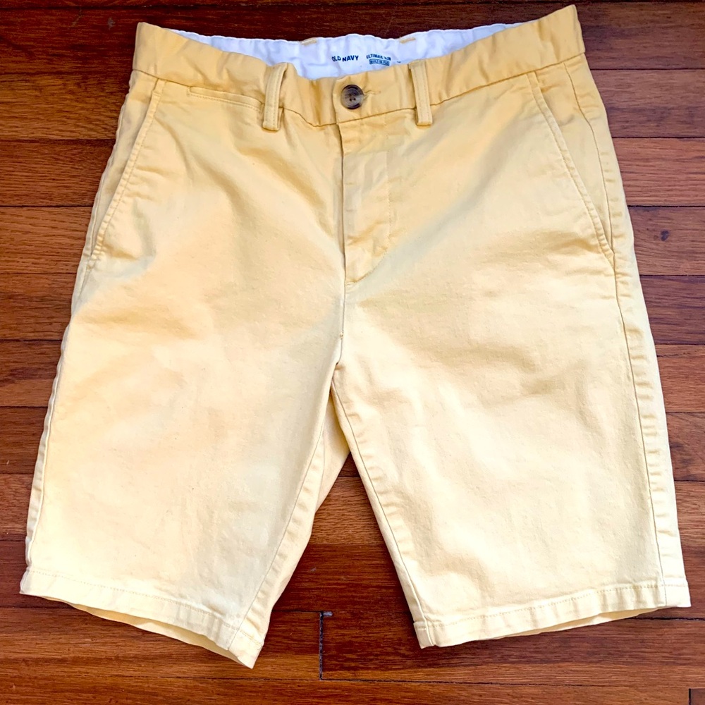 Old Navy Preppy yellow classic cotton blend shorts size 29